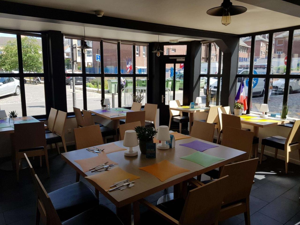 Hotel Ibis Styles Amiens Cathedrale Esterno foto